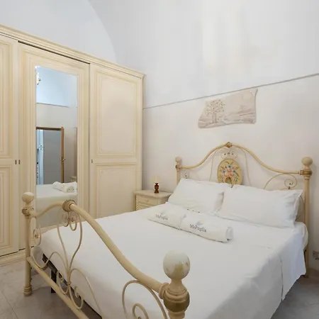 Wepuglia - Donna Lisa * Polignano a Mare